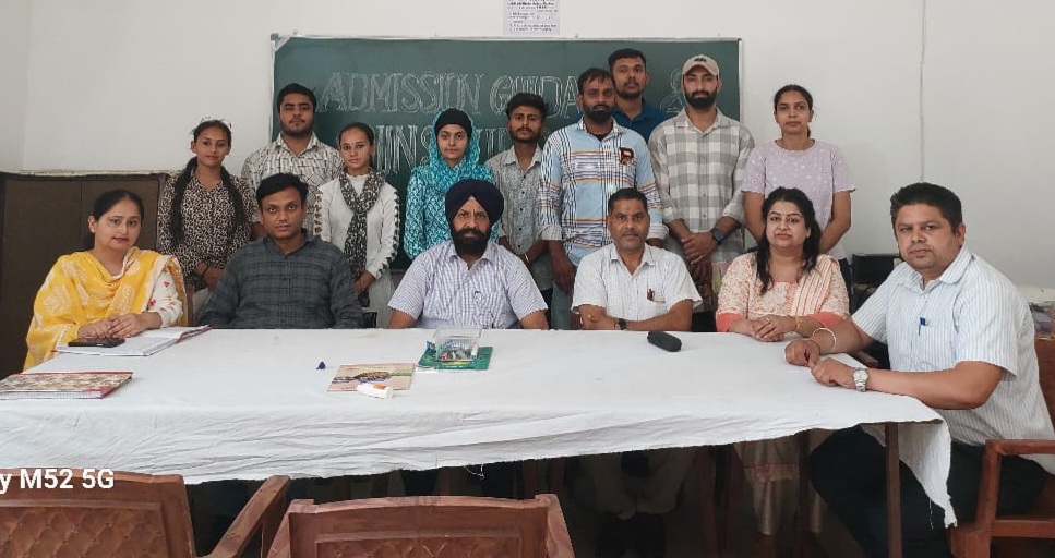Khalsa College Mahilpur begins admission of students with new courses